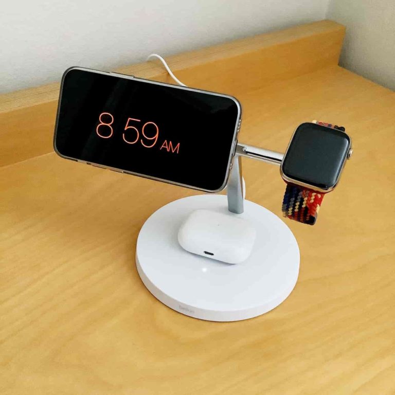 Wireless MagSafe Charger that Efficient and Stylish