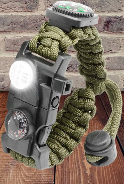 Paracord Tactical Survival Bracelet That can Fit Even the Tiniest Wrist