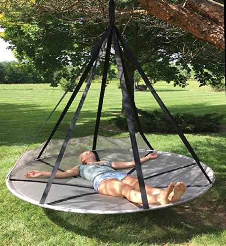 flying-saucer-hammock-chair-outdoors